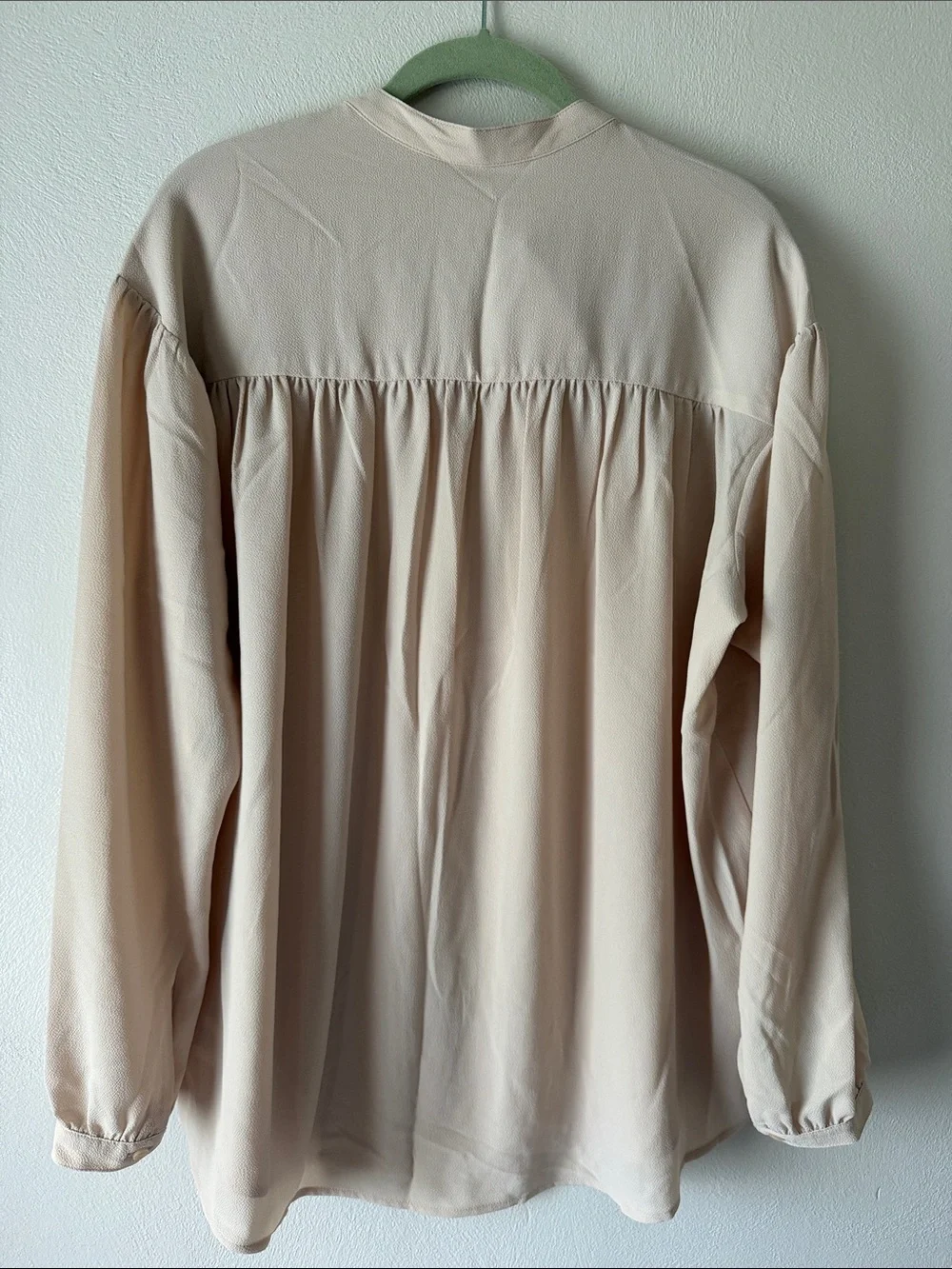 Express Women's Pale Blush Button-Front Blouse - Picture 5 of 5